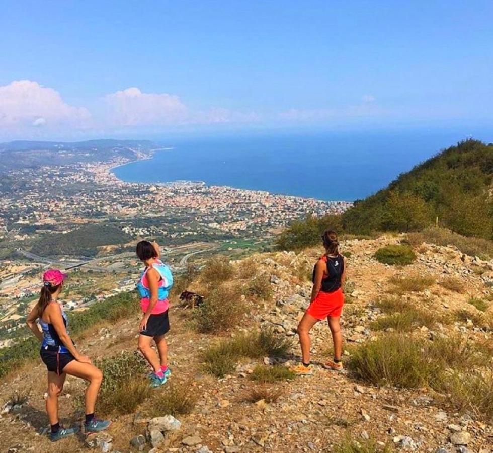 Agriturismo Monte Acuto - Natura, Mare & Relax In Piscina تويرانو المظهر الخارجي الصورة