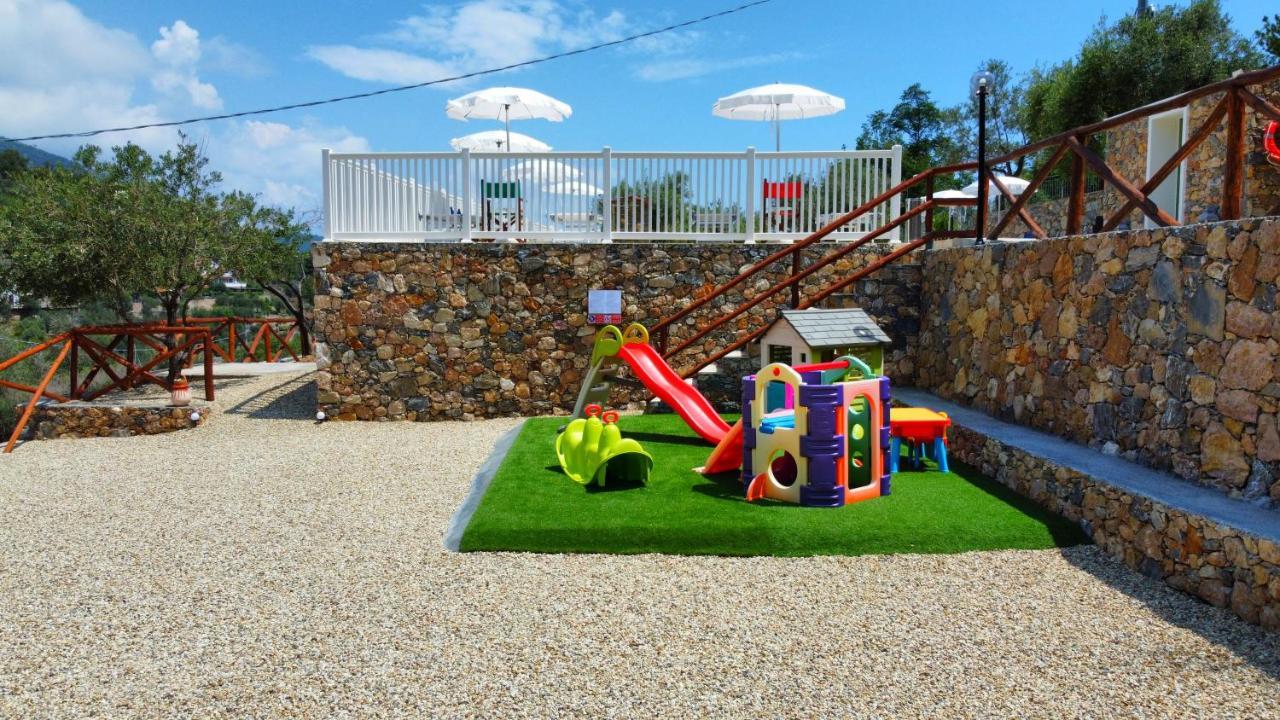 Agriturismo Monte Acuto - Natura, Mare & Relax In Piscina تويرانو المظهر الخارجي الصورة